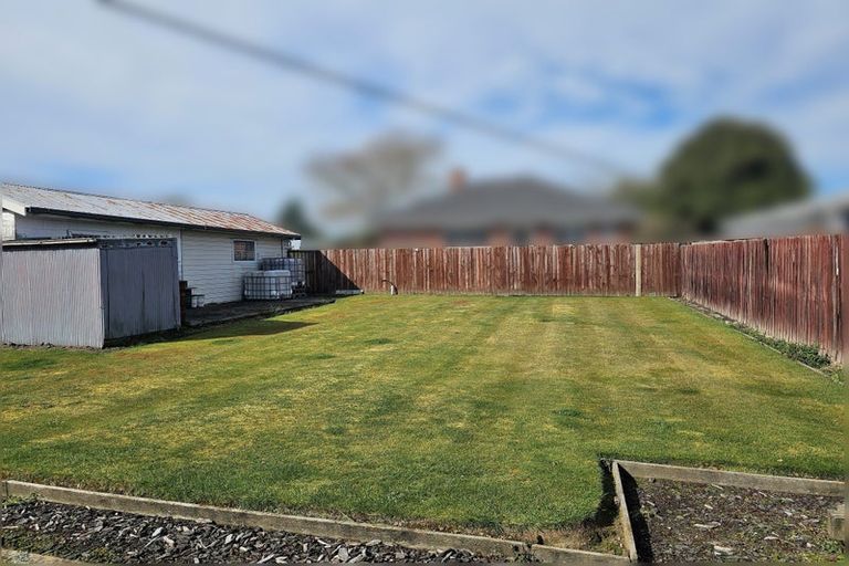 Photo of property in 2/149 Grimseys Road, Redwood, Christchurch, 8051