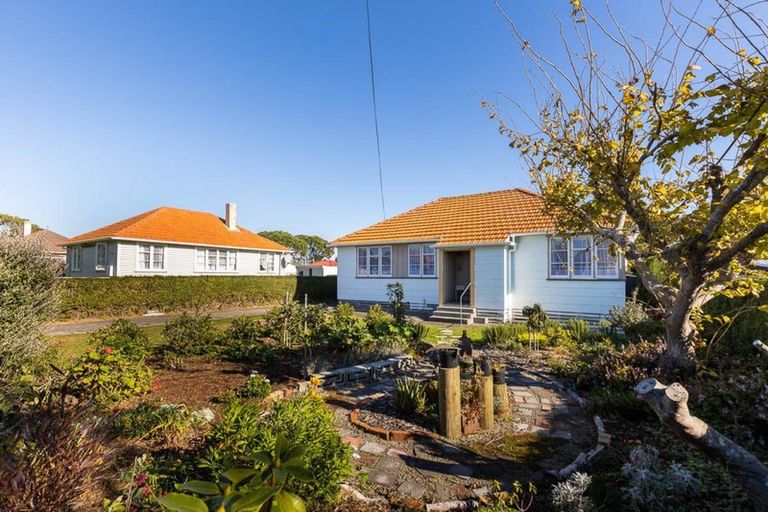 Photo of property in 41 Seymour Street, Waitara, 4320