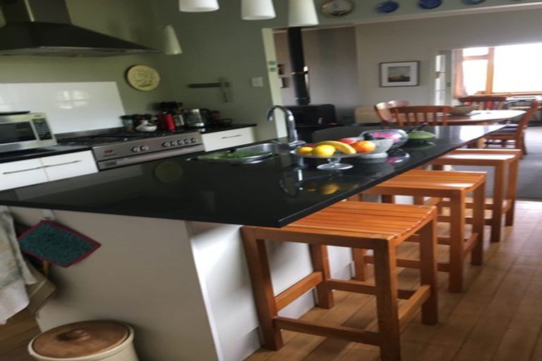 Photo of property in 17 Solway Street, Holmes Hill, Oamaru, 9401