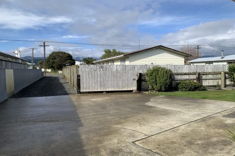 Photo of property in 195a Cambridge Street, Levin, 5510
