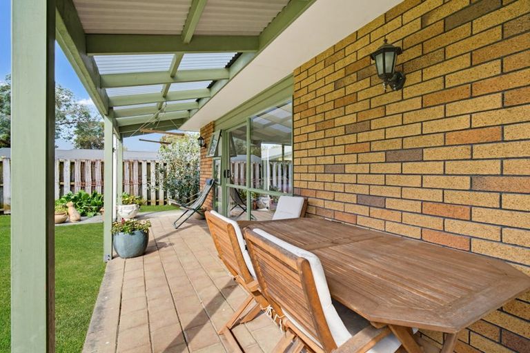 Photo of property in 5 Wilson Place, Marton, 4710