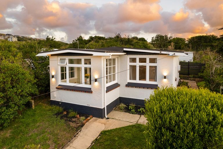 Photo of property in 19 Luke Street, Ocean Grove, Dunedin, 9013