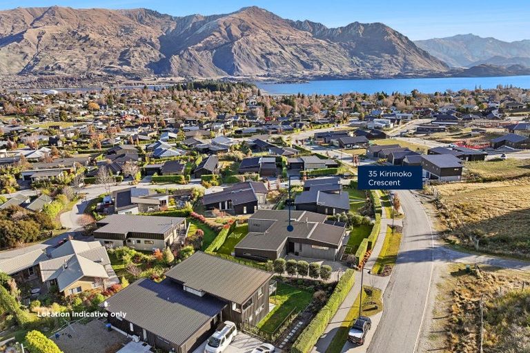 Photo of property in 35 Kirimoko Crescent, Wanaka, 9305