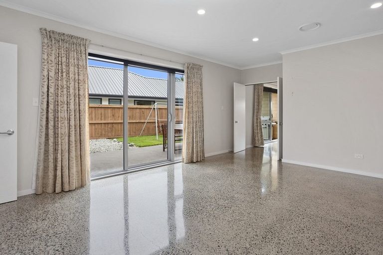 Photo of property in 35 Brockelbank Drive, Kaiapoi, 7630