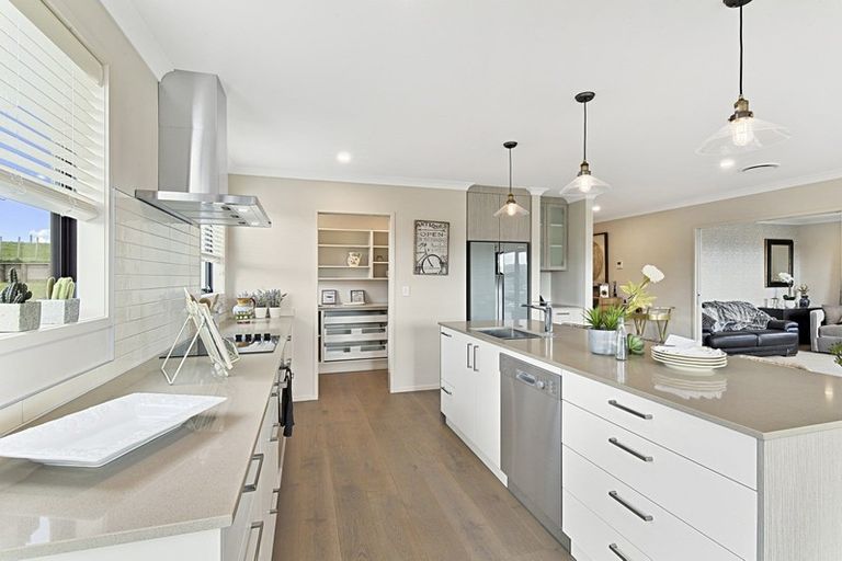 Photo of property in 54 Hillpark Drive, Pokeno, 2402