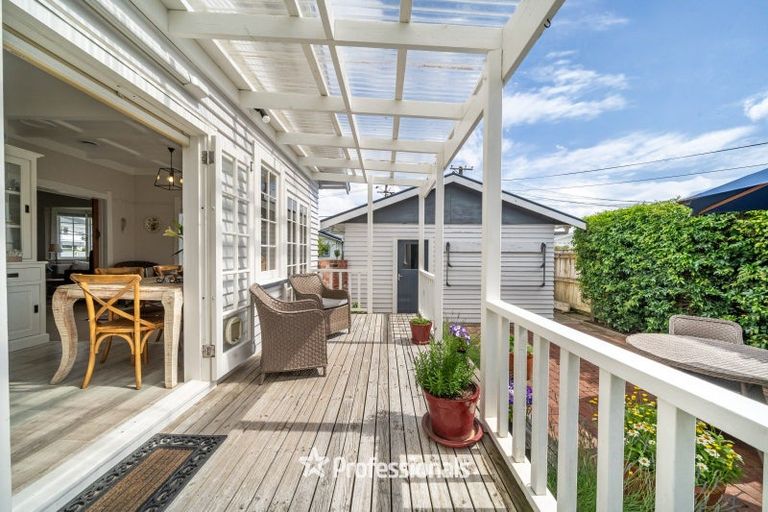 Photo of property in 2 Ropata Crescent, Boulcott, Lower Hutt, 5010