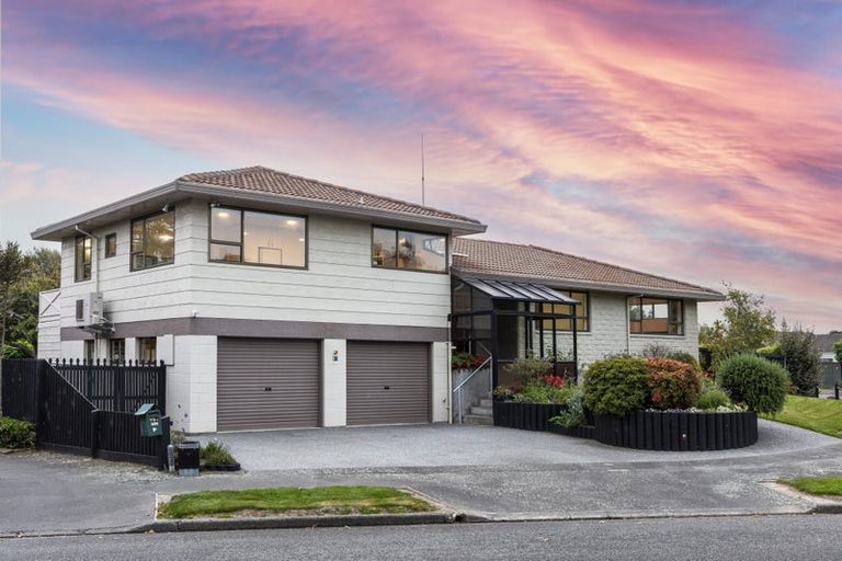 Photo of property in 81 Dunbarton Street, Redwood, Christchurch, 8051