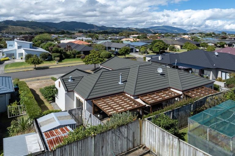 Photo of property in 14 San Priamo Place, Paraparaumu Beach, Paraparaumu, 5032