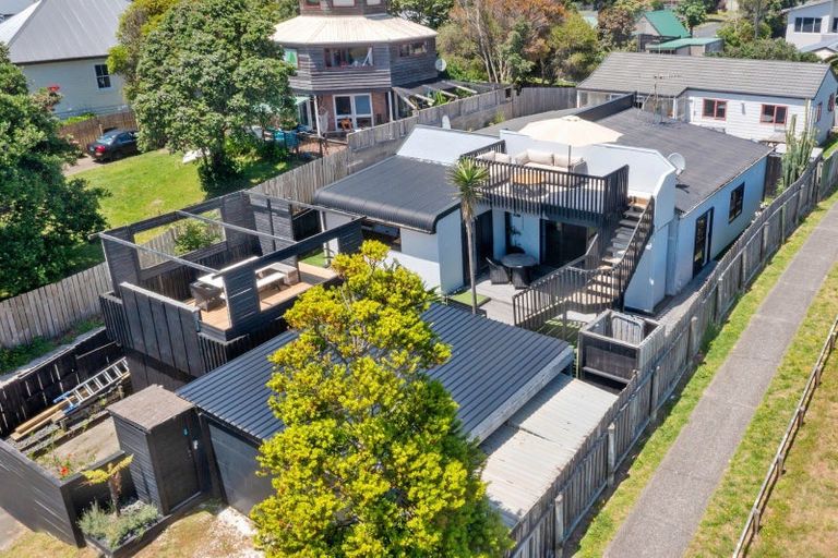 Photo of property in 728 Papamoa Beach Road, Papamoa Beach, Papamoa, 3118