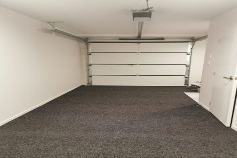 Photo of property in 1/9 Donovan Avenue, Massey, Auckland, 0614