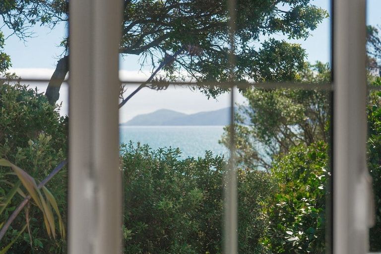 Photo of property in 1 Rosetta Road, Raumati South, Paraparaumu, 5032