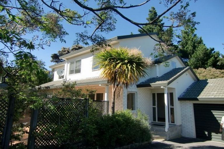 Photo of property in 2/15 Mandica Place, Sunnynook, Auckland, 0632