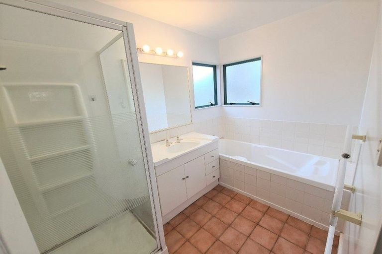 Photo of property in 540 Don Buck Road, Westgate, Auckland, 0614