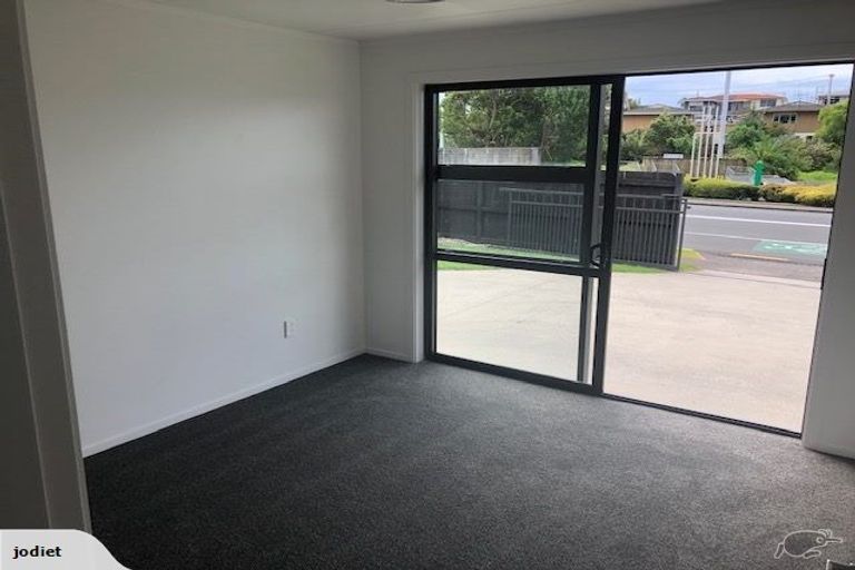 Photo of property in 246 Ngatai Road, Otumoetai, Tauranga, 3110