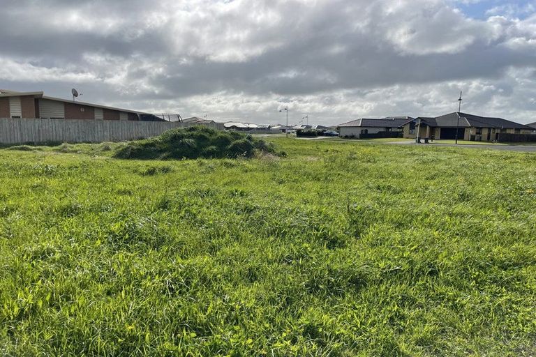 Photo of property in 2 Yulestar Place, Hawera, 4610