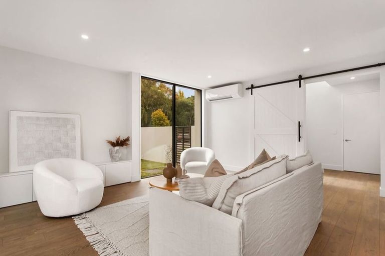 Photo of property in 17a Kirkwood Avenue, Upper Riccarton, Christchurch, 8041