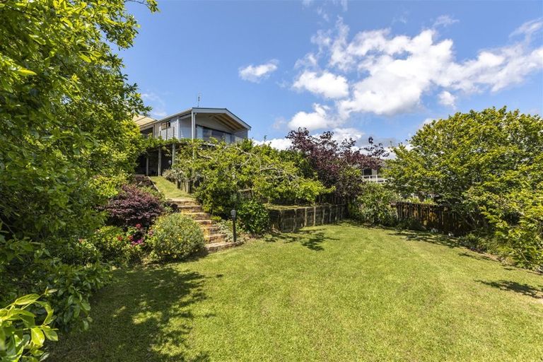 Photo of property in 22 Kathy Terrace, Stanmore Bay, Whangaparaoa, 0932