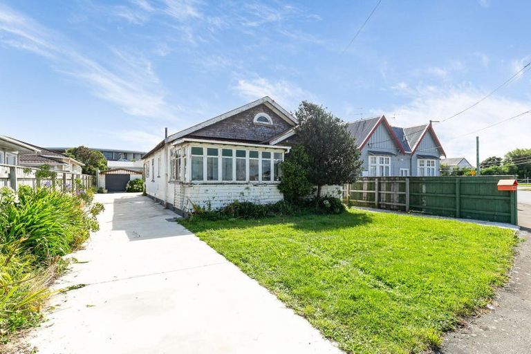 Photo of property in 145 Rongotai Road, Kilbirnie, Wellington, 6022