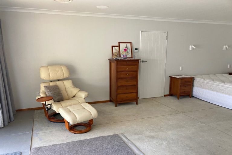 Photo of property in 330 Clifton Road, Te Awanga, 4102