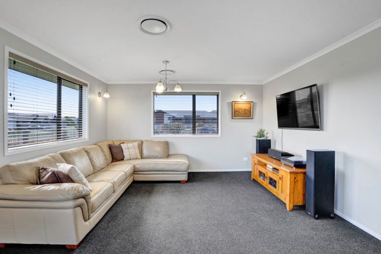 Photo of property in 37 Papawhero Drive, Bell Block, New Plymouth, 4312