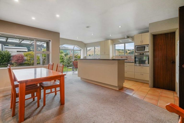 Photo of property in 9 Bridgemere Lane, Cracroft, Christchurch, 8022