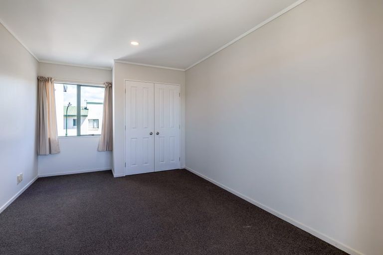 Photo of property in 13 Vitex Lane, Henderson, Auckland, 0612