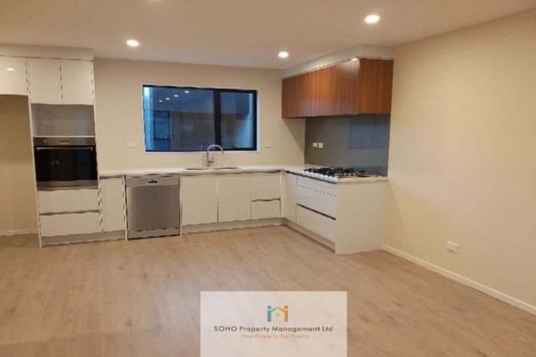 Photo of property in 16/5 Perekia Street, Albany, Auckland, 0632