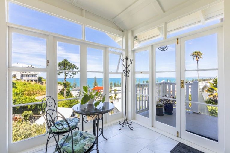 Photo of property in 20 Brewster Street, Bluff Hill, Napier, 4110