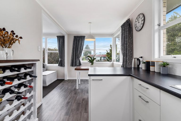 Photo of property in 58 Edmund Road, Mangakakahi, Rotorua, 3015