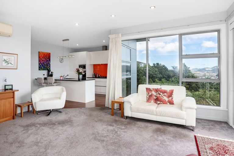 Photo of property in 5 Seascape View, Paremata, Porirua, 5024
