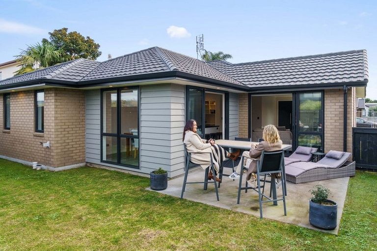 Photo of property in 18 Centaine Way, Papamoa Beach, Papamoa, 3118