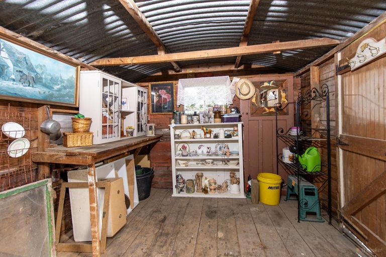 Photo of property in 76 Shearman Street, Waimate, 7924