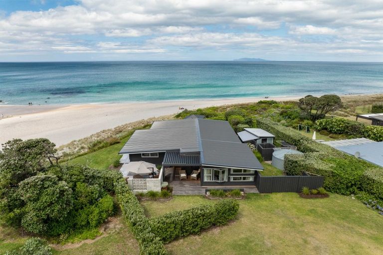 Photo of property in 42 Fishermans Bend, Whiritoa, Whangamata, 3691