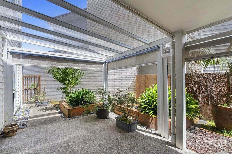 Photo of property in 10 Toheroa Street, Hobsonville, Auckland, 0616