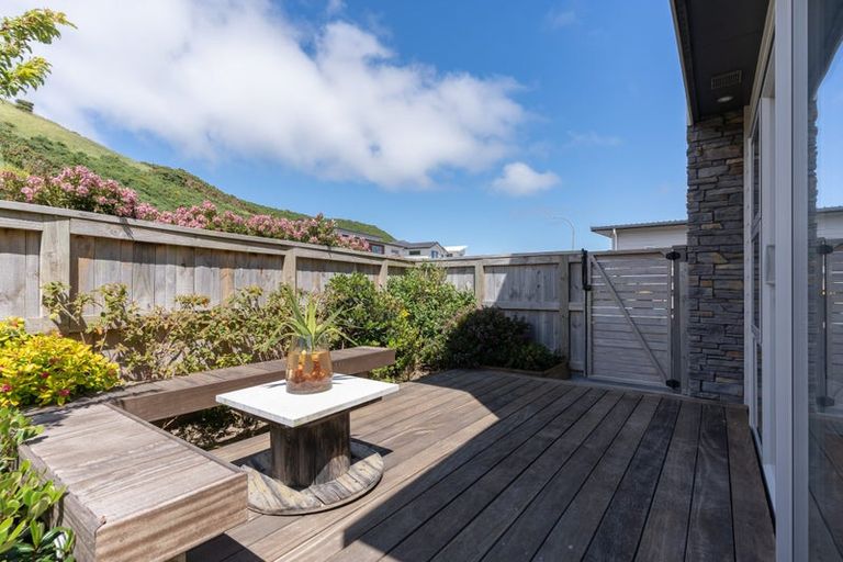 Photo of property in 22 Farnworth Terrace, Churton Park, Wellington, 6037