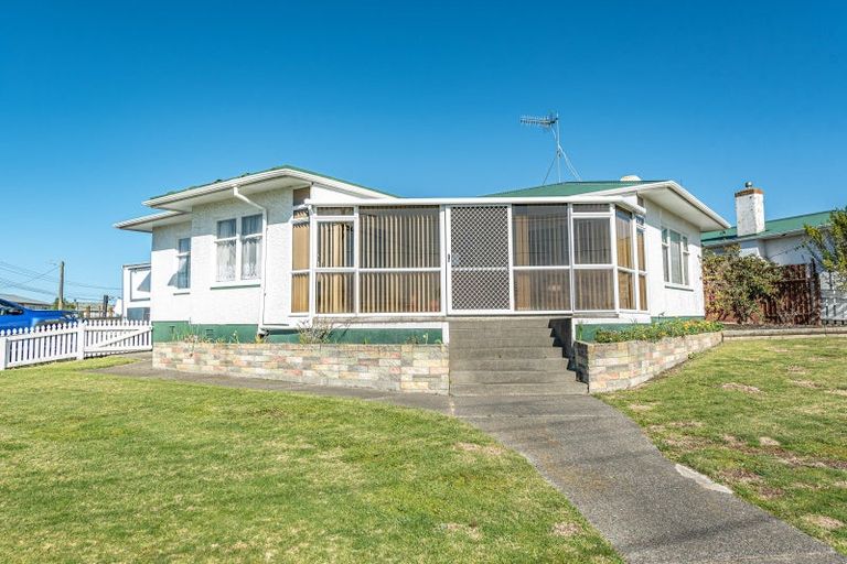 Photo of property in 27 Fitzherbert Avenue, Springvale, Whanganui, 4501