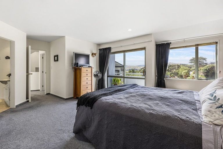 Photo of property in 15 Eclipse Lane, Whitby, Porirua, 5024