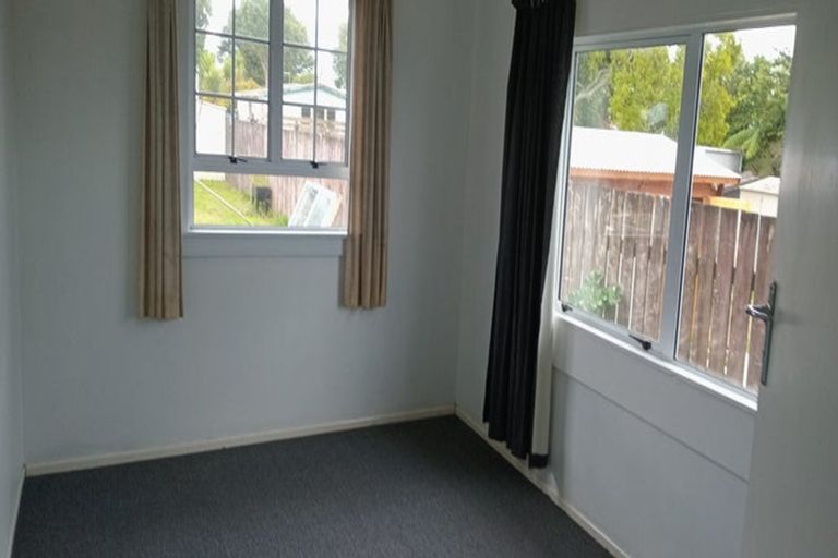 Photo of property in 142 Miranda Street, Stratford, 4332