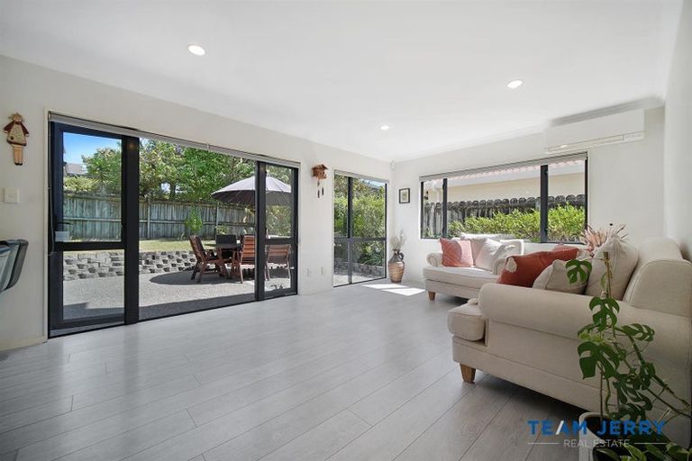 Photo of property in 59 Santa Ana Drive, Dannemora, Auckland, 2016