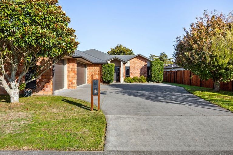 Photo of property in 41 Aquila Crescent, Rototuna North, Hamilton, 3210