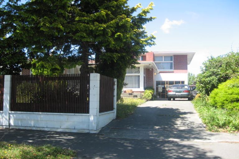 Photo of property in 54 Lochee Road, Upper Riccarton, Christchurch, 8041