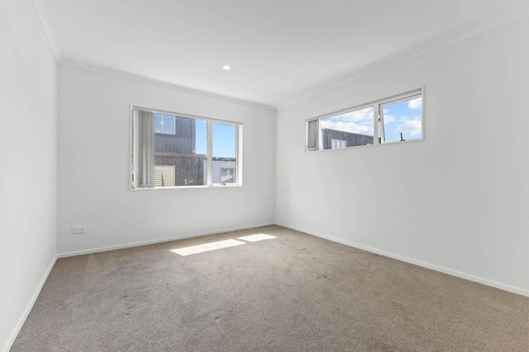 Photo of property in 24 Dolbel Place, Mangere East, Auckland, 2024