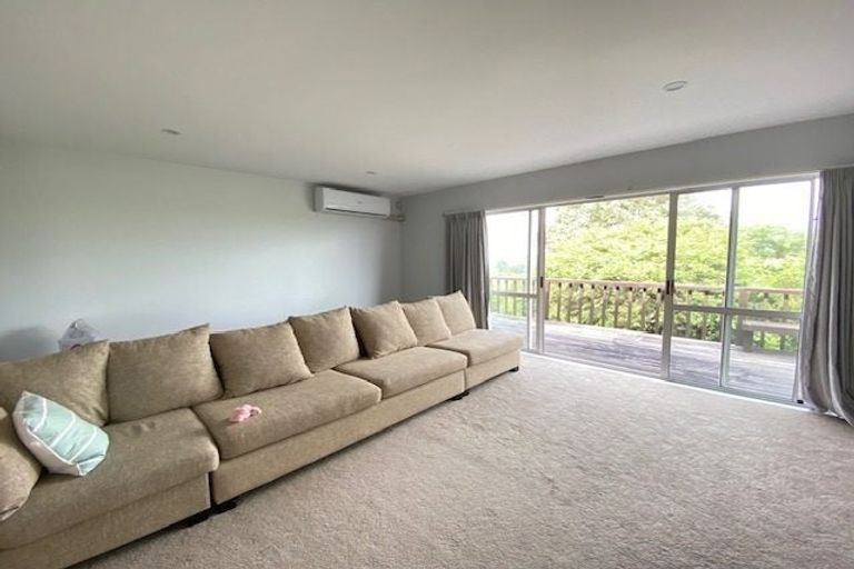 Photo of property in 1/13 Anure Place, Highland Park, Auckland, 2010