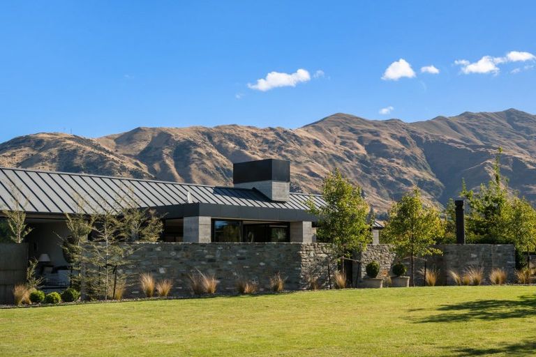 Photo of property in 24 Mountain View Drive, Wanaka, 9382