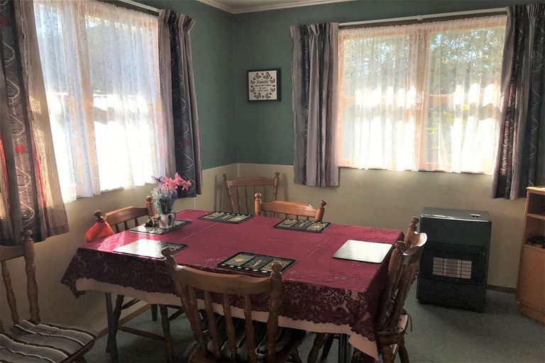 Photo of property in 1695 State Highway 3, Awahuri, Palmerston North, 4479