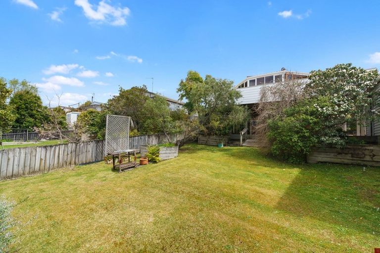 Photo of property in 771 East Coast Road, Northcross, Auckland, 0630