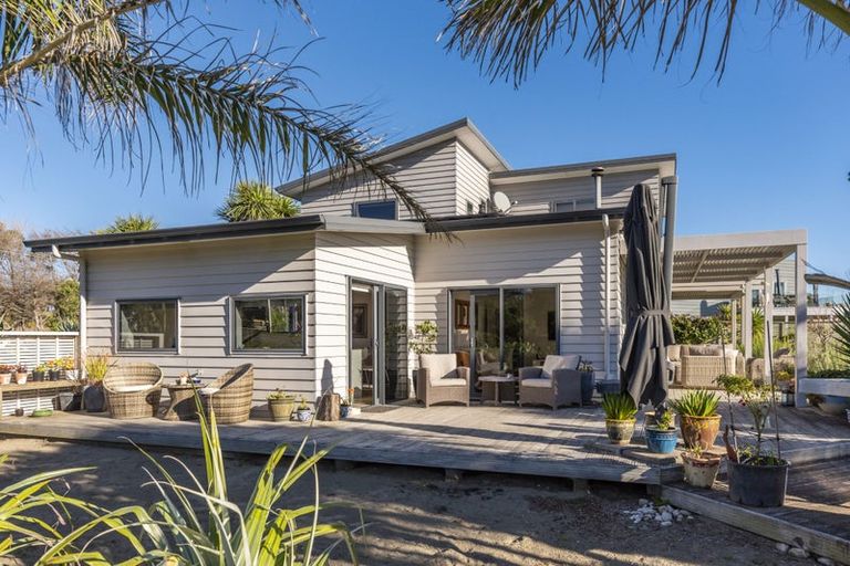 Photo of property in 116a Paetawa Road, Peka Peka, Waikanae, 5391