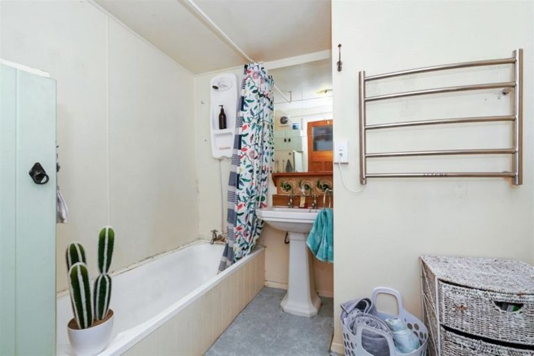 Photo of property in 3 Mcfaddens Road, St Albans, Christchurch, 8052