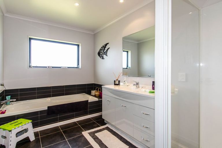 Photo of property in 1 Holyport Close, Fairfield, Dunedin, 9018