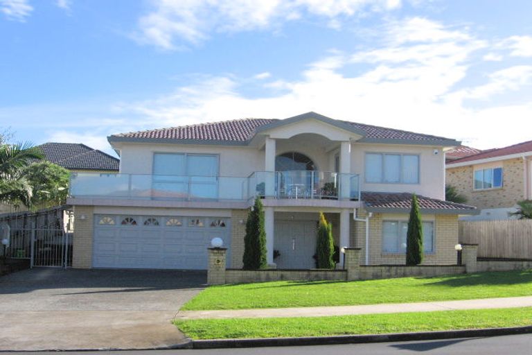 Photo of property in 47 Ransom Smyth Drive, Goodwood Heights, Auckland, 2105